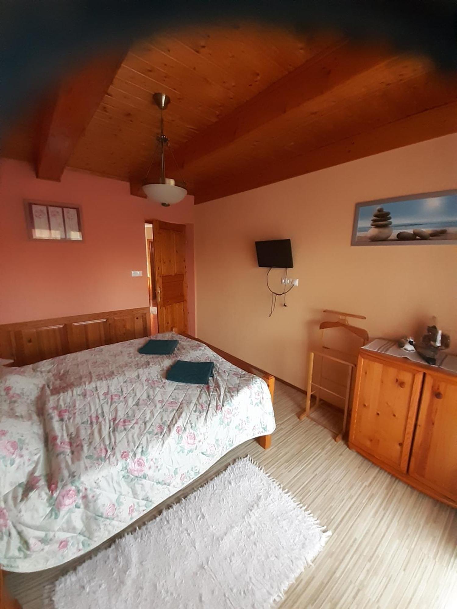 Andrea Vendeghaz Apartment Kehidakustány Екстериор снимка