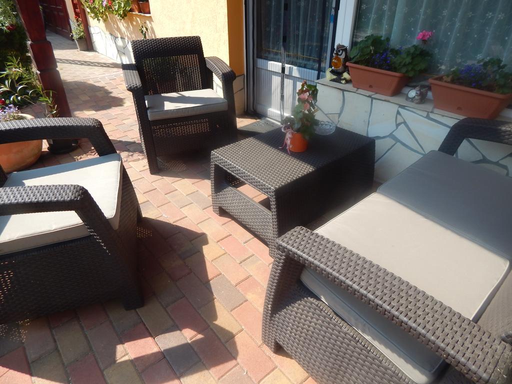 Andrea Vendeghaz Apartment Kehidakustány Екстериор снимка